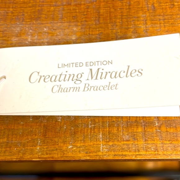 NWT Chico’s Limited Edition “Creating Miracles” Charm Bracelet - Picture 7 of 8